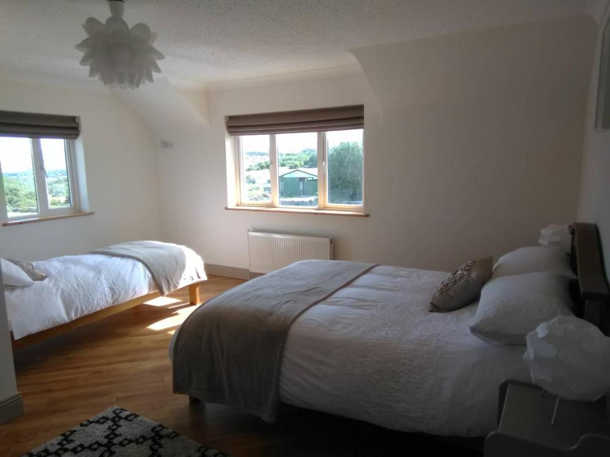 Burren Rock Farmhouse B&B Turlough  Eksteriør bilde