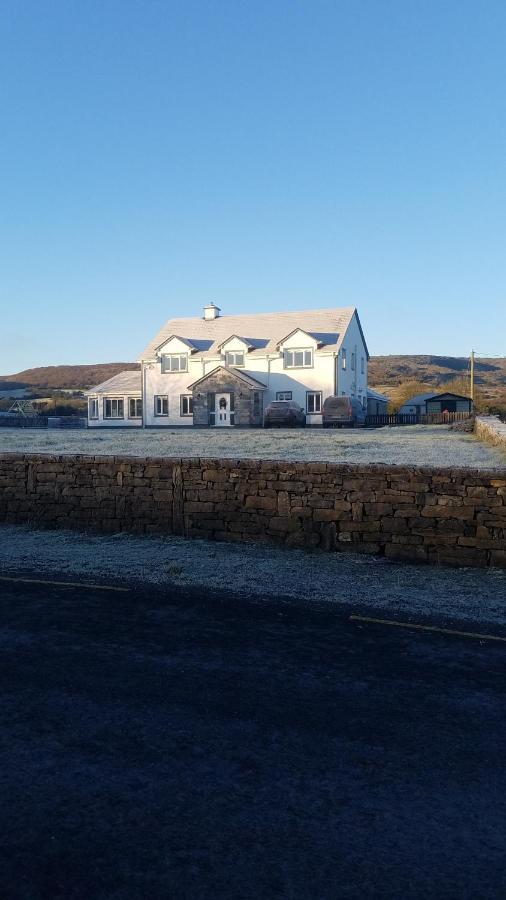 Burren Rock Farmhouse B&B Turlough  Eksteriør bilde