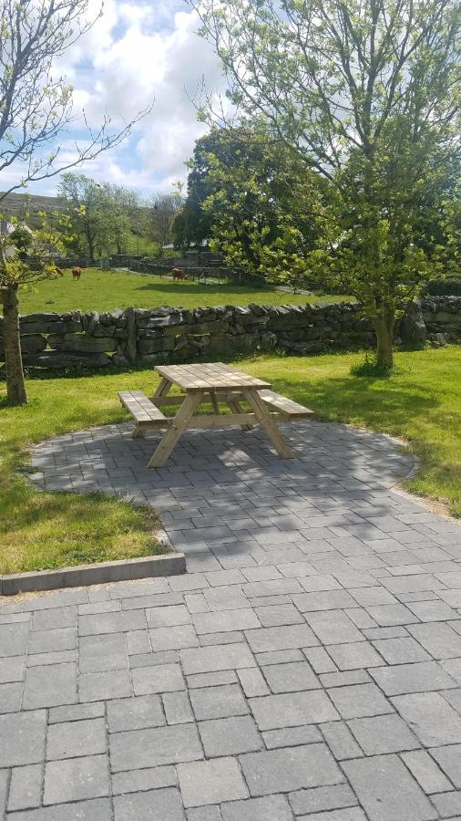 Burren Rock Farmhouse B&B Turlough  Eksteriør bilde